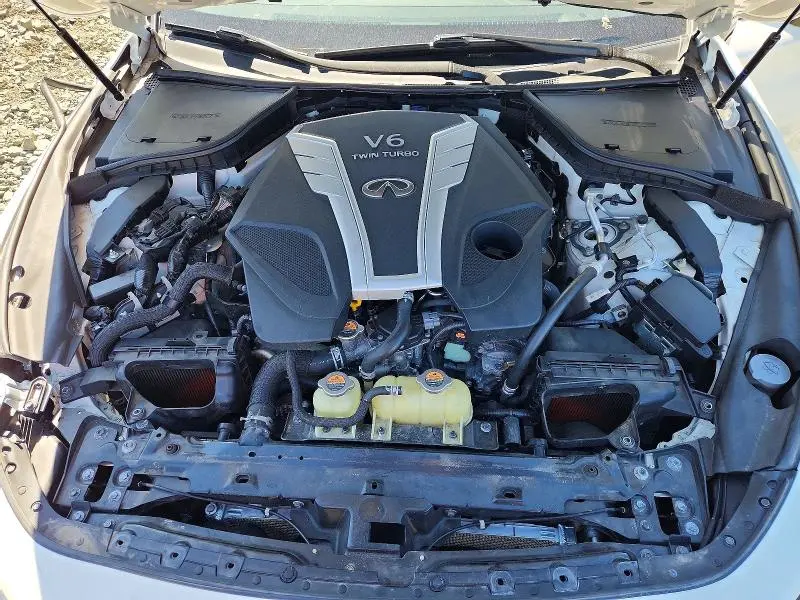 2017 INFINITI Q60 RED SPORT 400  