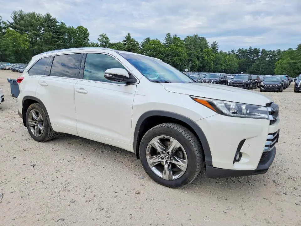2017 TOYOTA HIGHLANDER LIMITED PLATINUM  