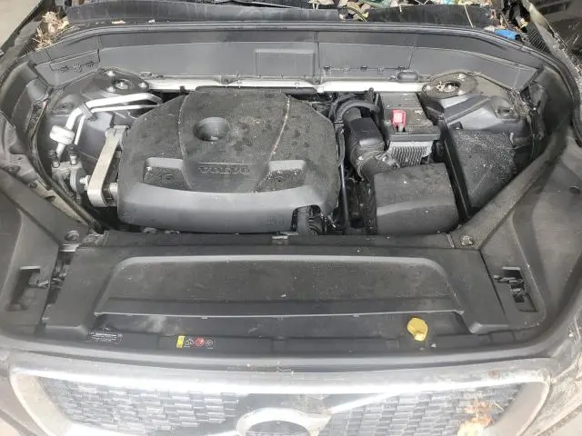 2017 VOLVO XC90 T6  