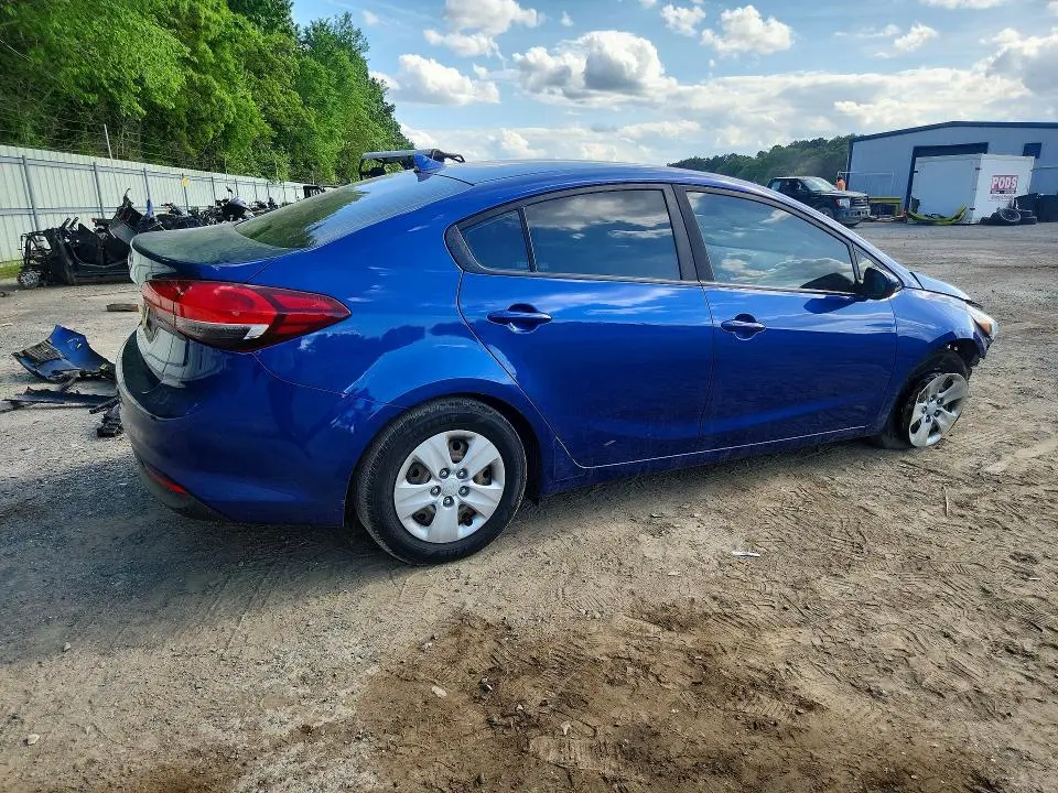 2018 KIA FORTE LX  