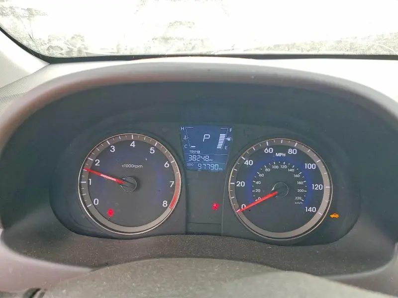 2013 HYUNDAI ACCENT GS  