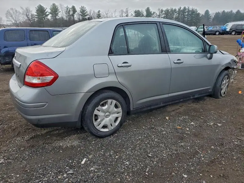 2011 NISSAN VERSA S  