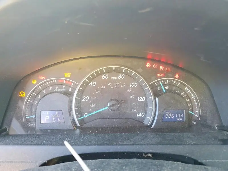 2012 TOYOTA CAMRY LE  