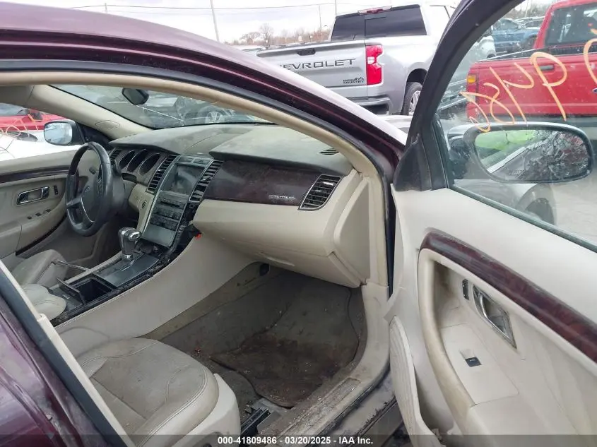 2011 FORD TAURUS LIMITED