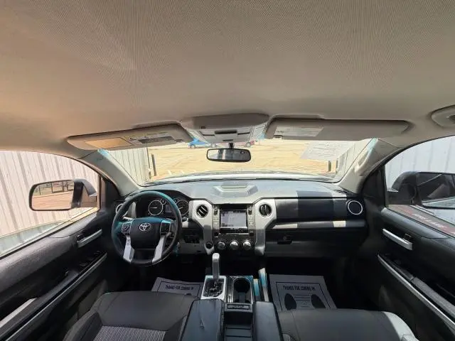 2017 TOYOTA TUNDRA SR5  