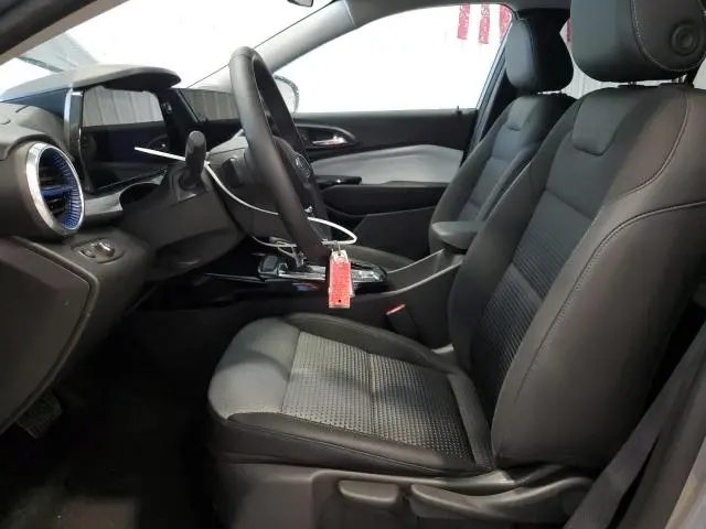 2025 CHEVROLET TRAX 1LT  