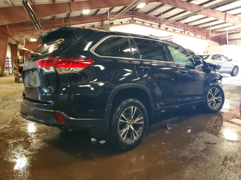 2018 TOYOTA HIGHLANDER LE PLUS  