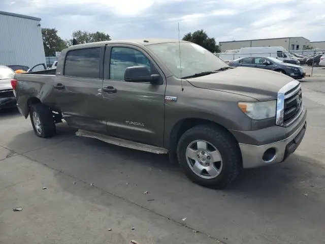 2011 TOYOTA TUNDRA CREWMAX SR5  