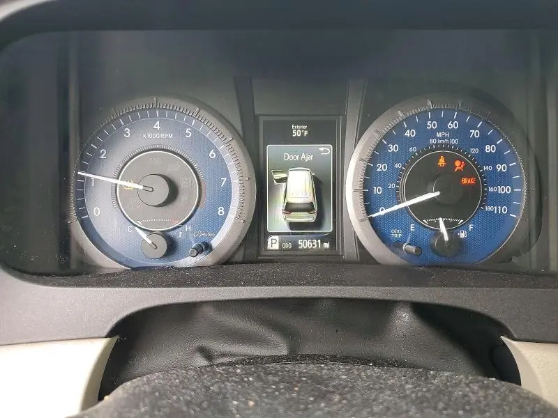 2020 TOYOTA SIENNA LE 8-PASSENGER  