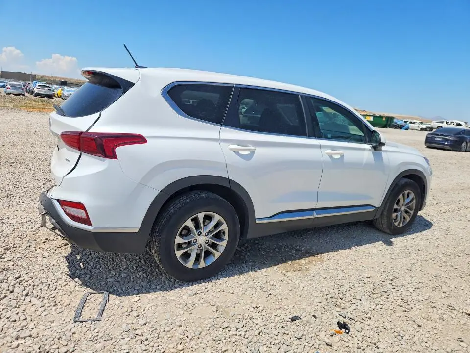 2020 HYUNDAI SANTA FE SE  