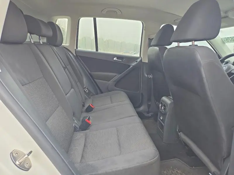 2013 VOLKSWAGEN TIGUAN S  