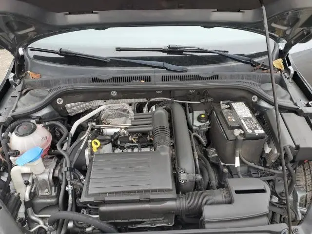 2018 VOLKSWAGEN JETTA SE  