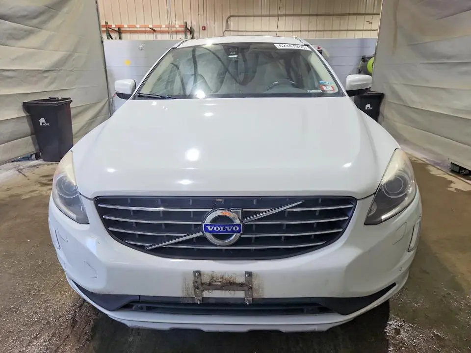 2017 VOLVO XC60 T5 INSCRIPTION  