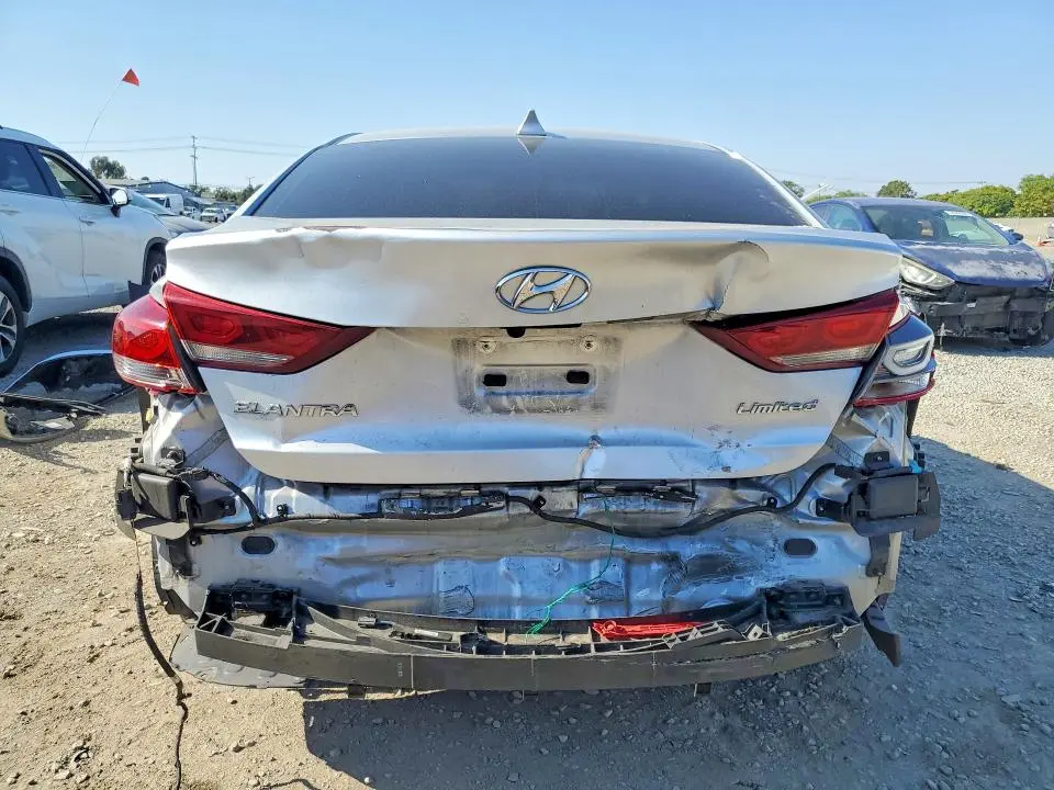 2018 HYUNDAI ELANTRA LIMITED  