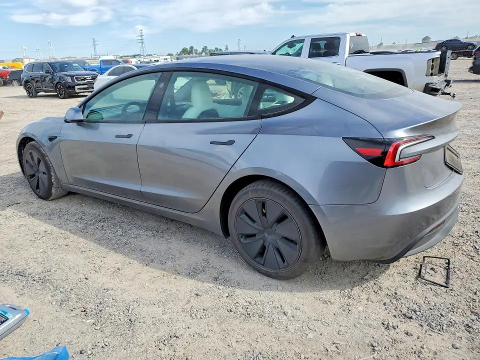 2025 TESLA MODEL 3   