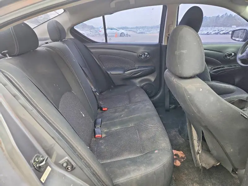 2018 NISSAN VERSA SV  