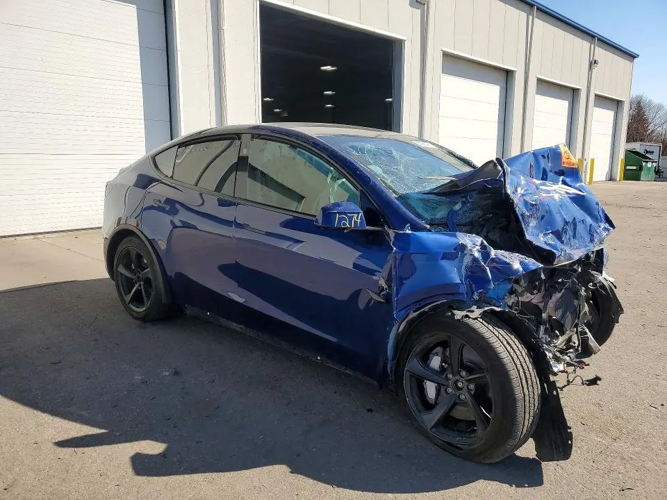 2026 TESLA MODEL Y   