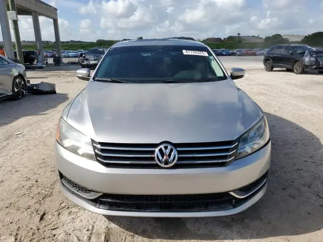 2013 VOLKSWAGEN PASSAT SE  