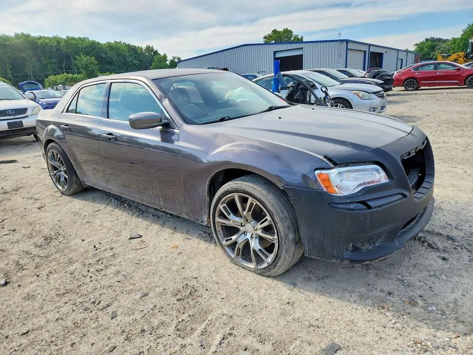 2013 CHRYSLER 300   