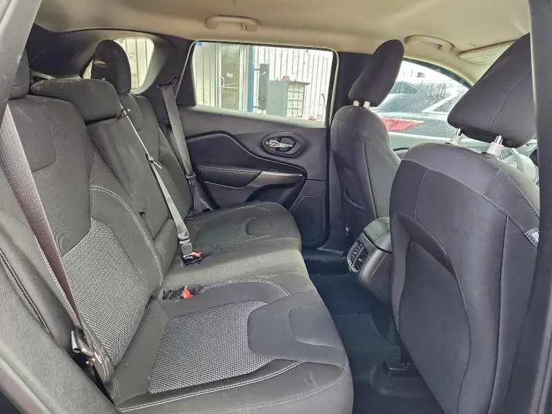 2021 JEEP CHEROKEE LATITUDE  