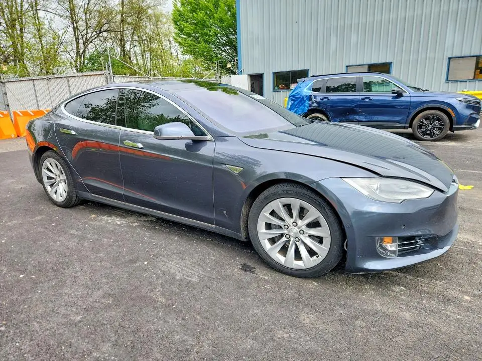 2016 TESLA MODEL S   