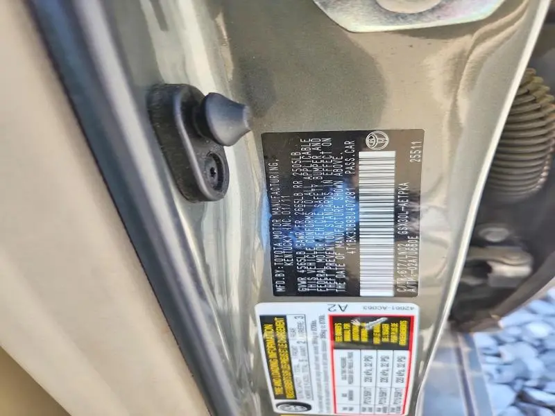 2011 TOYOTA AVALON LIMITED  