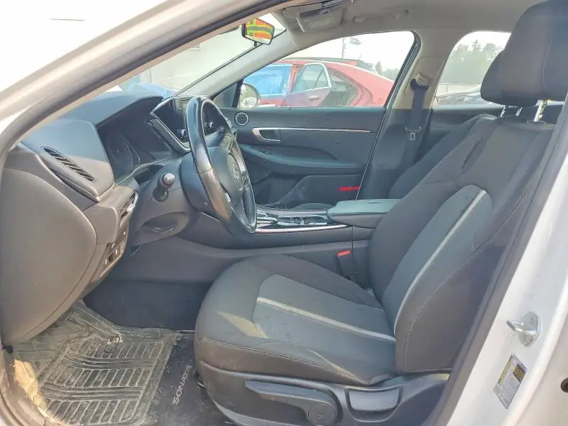 2021 HYUNDAI SONATA SE  