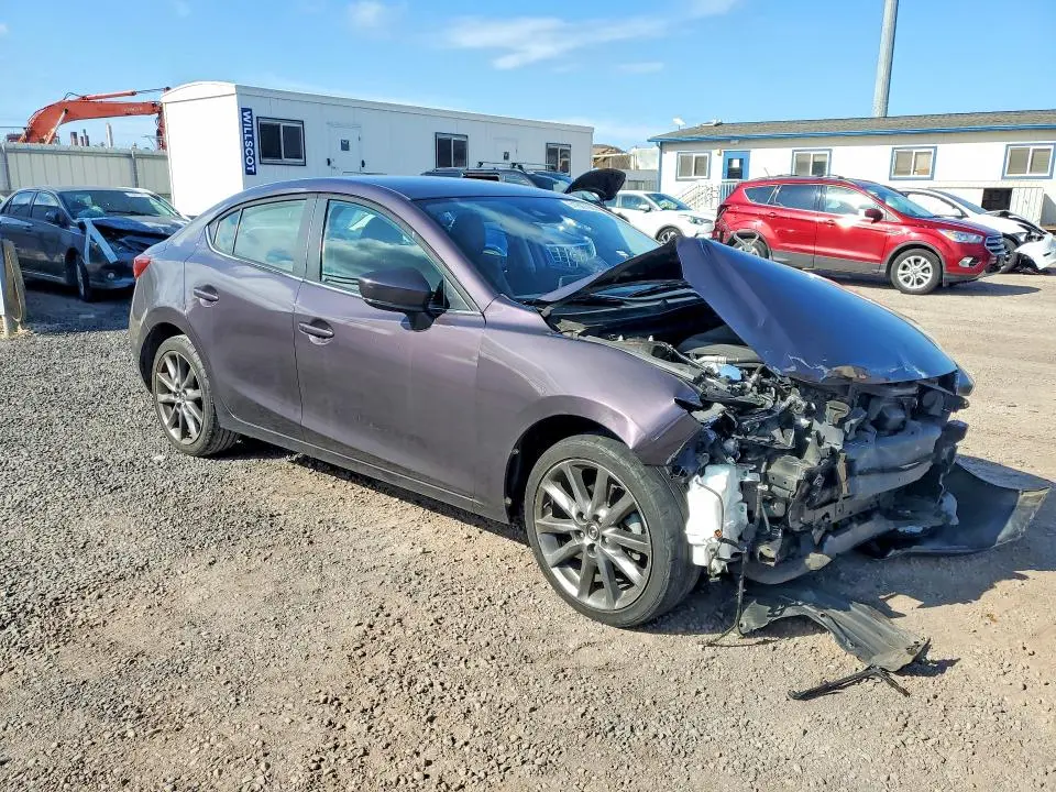 2018 MAZDA 3 TOURING  