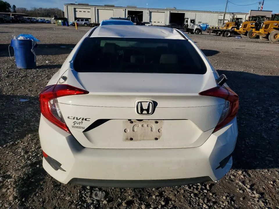 2018 HONDA CIVIC LX  