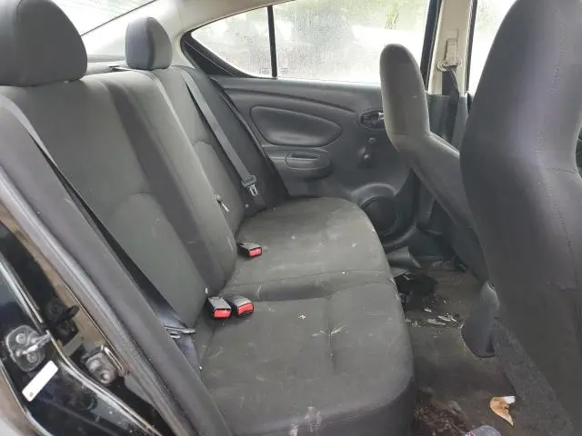 2015 NISSAN VERSA S