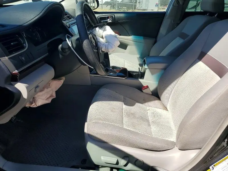 2013 TOYOTA CAMRY XLE  