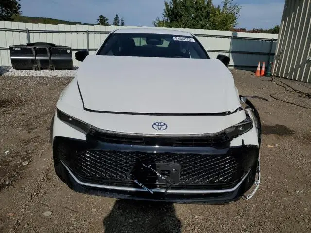 2026 TOYOTA CROWN XLE