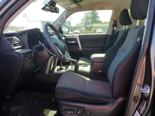 2022 TOYOTA 4RUNNER SR5  