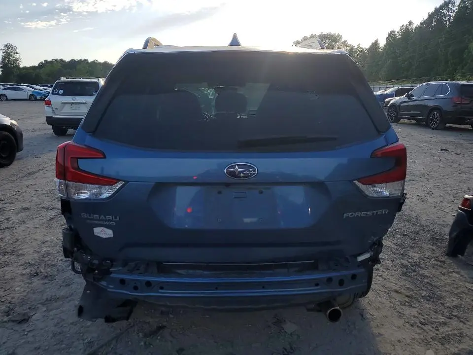 2021 SUBARU FORESTER LIMITED  