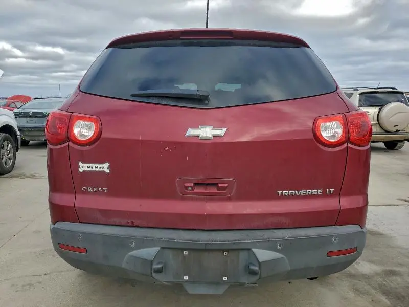 2011 CHEVROLET TRAVERSE LT  