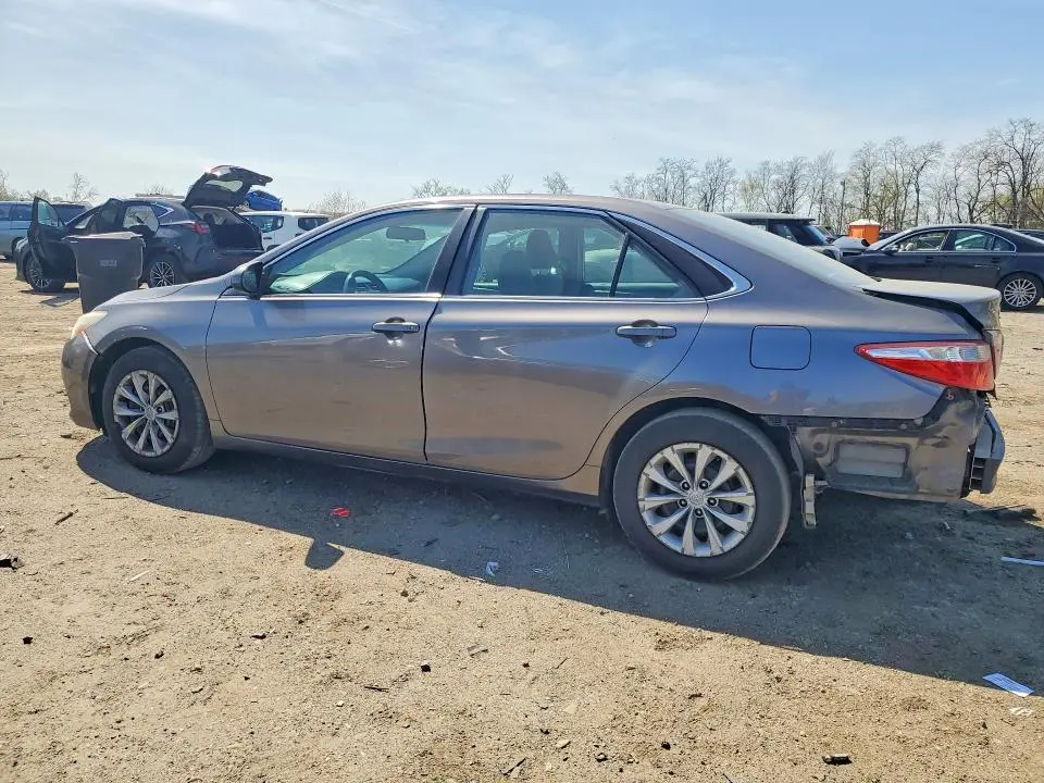 2015 TOYOTA CAMRY LE  