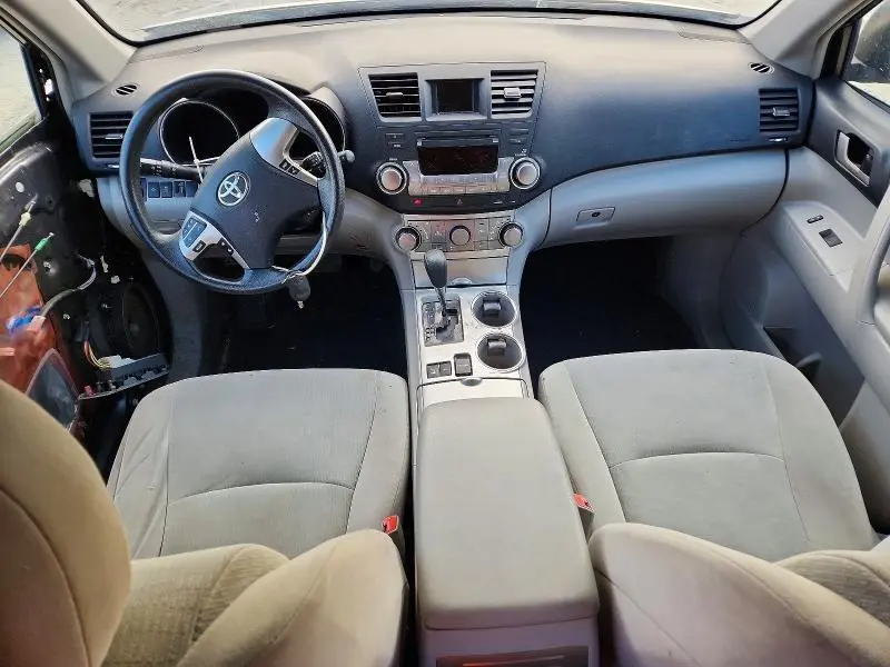 2011 TOYOTA HIGHLANDER BASE  