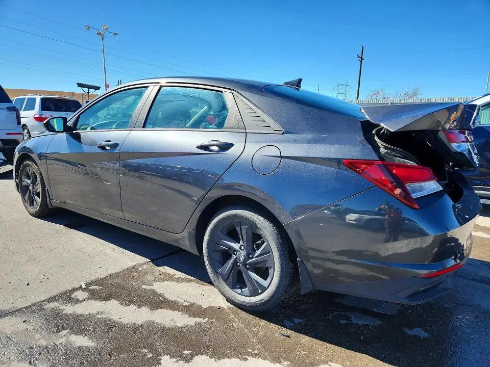 2022 HYUNDAI ELANTRA SEL  