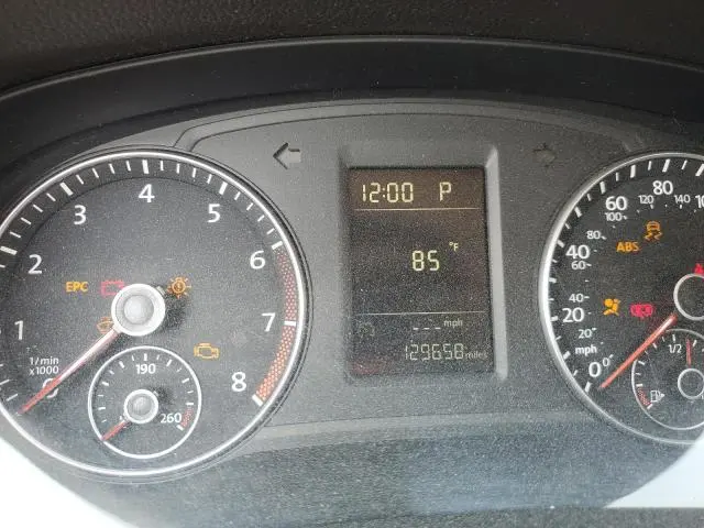 2015 VOLKSWAGEN PASSAT S  