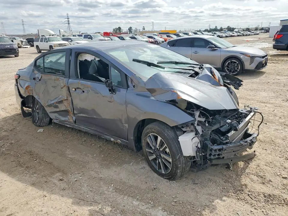 2024 NISSAN VERSA S  