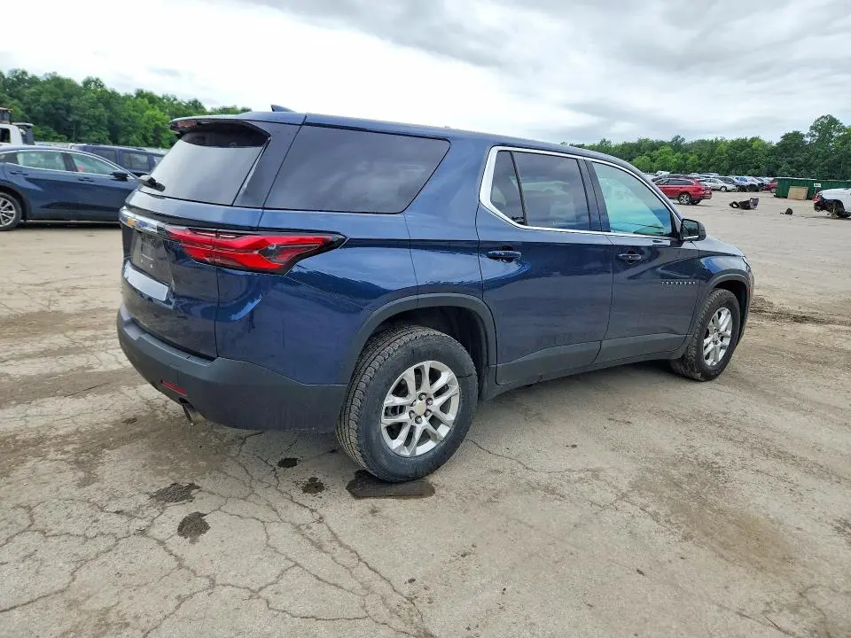 2022 CHEVROLET TRAVERSE LS  