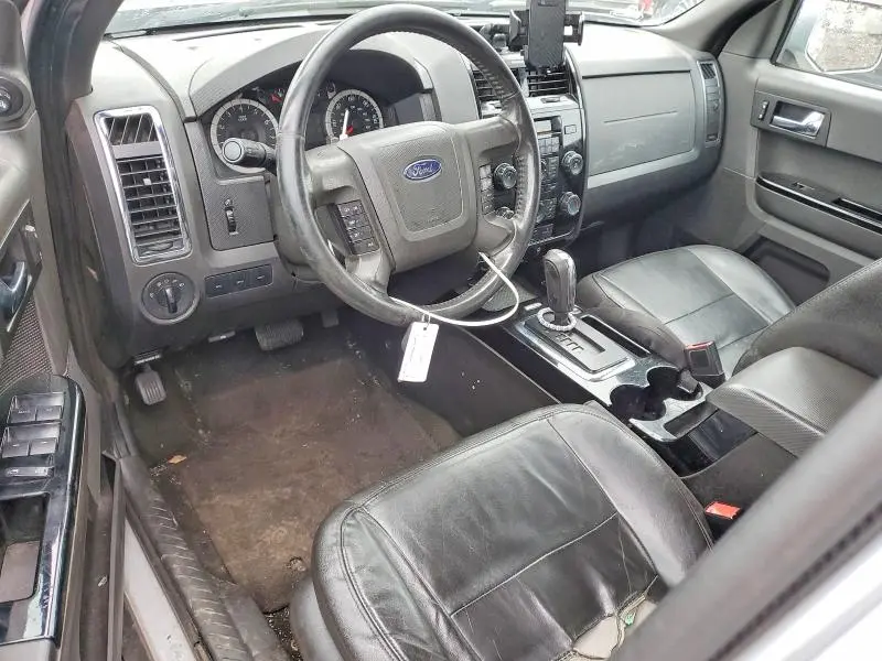 2011 FORD ESCAPE LIMITED  