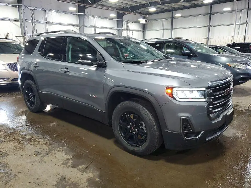 2022 GMC ACADIA AT4  
