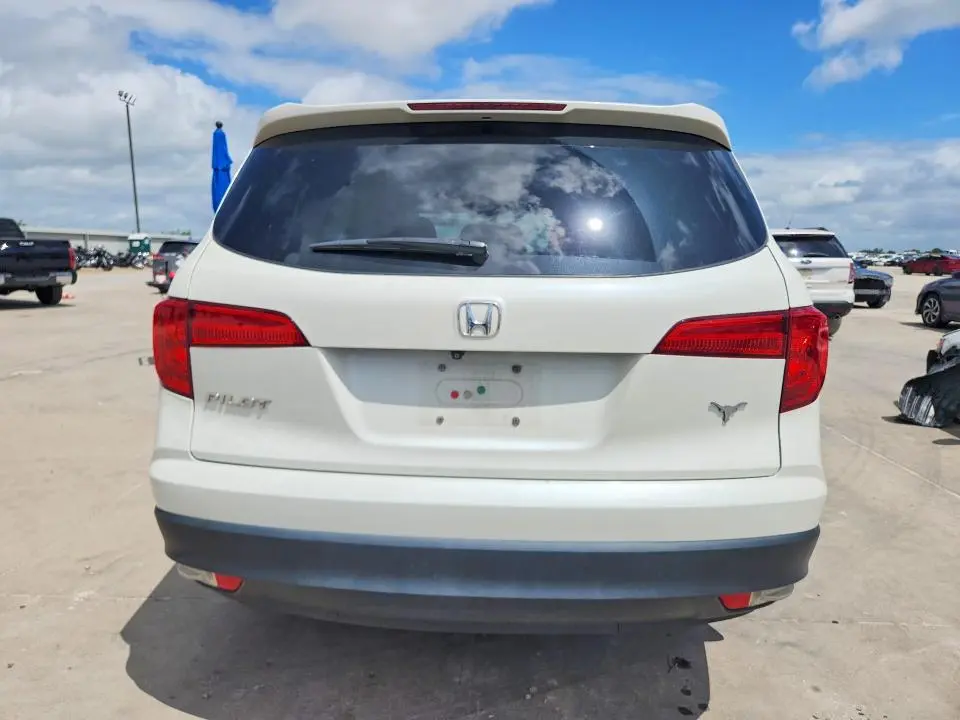 2018 HONDA PILOT EX  