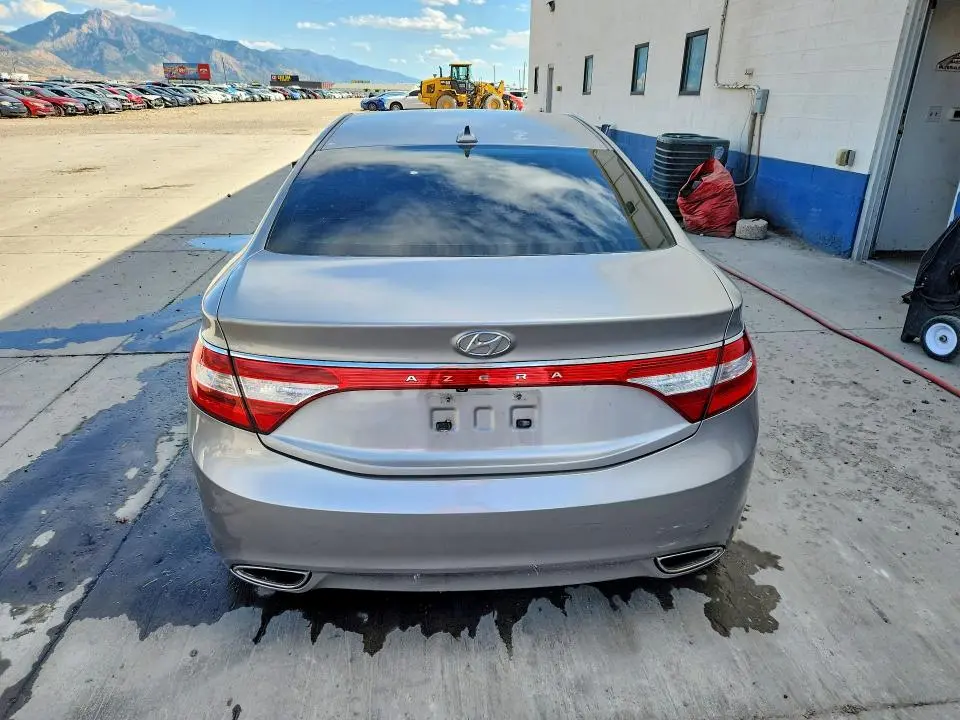 2012 HYUNDAI AZERA BASE  