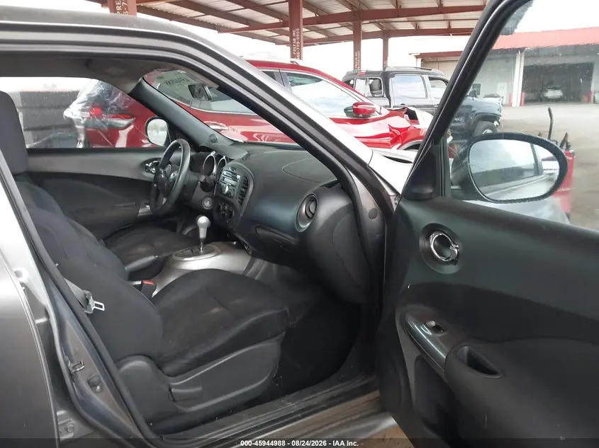 2013 NISSAN JUKE S