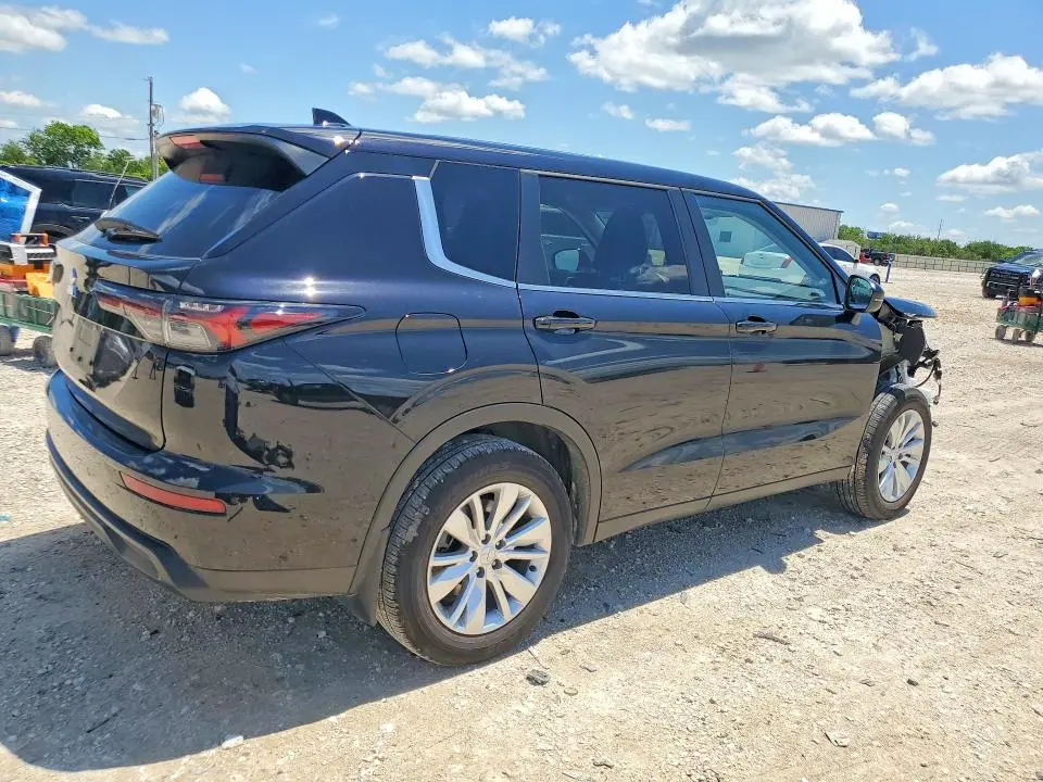 2025 MITSUBISHI OUTLANDER   