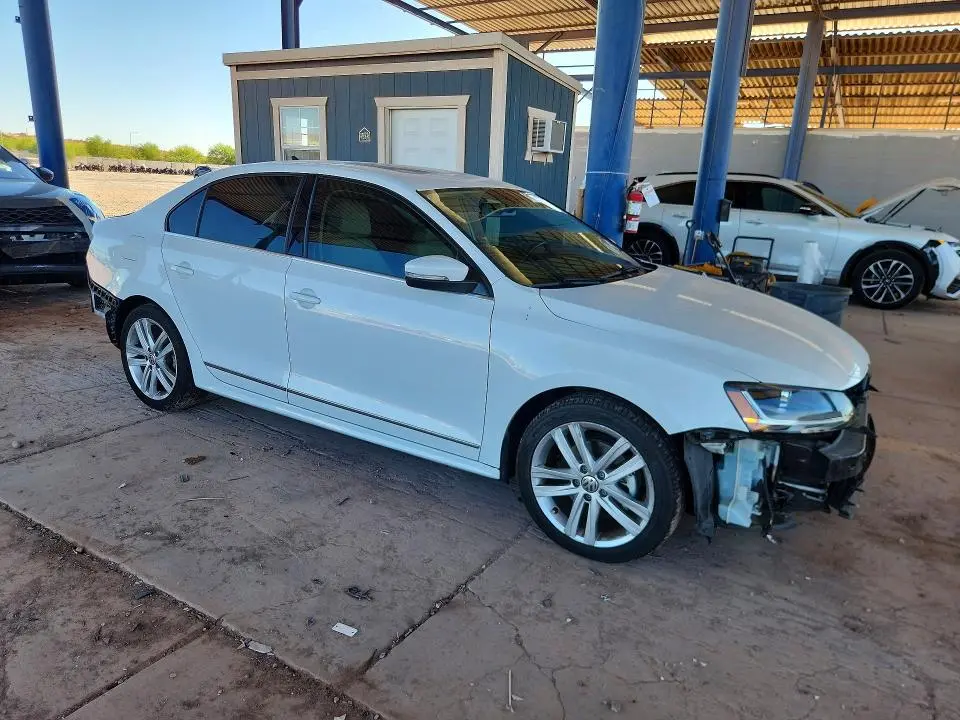 2017 VOLKSWAGEN JETTA SEL  