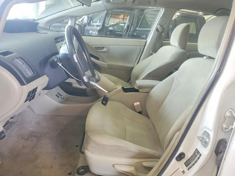 2010 TOYOTA PRIUS III  