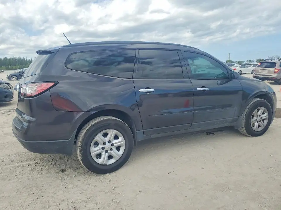 2015 CHEVROLET TRAVERSE LS  